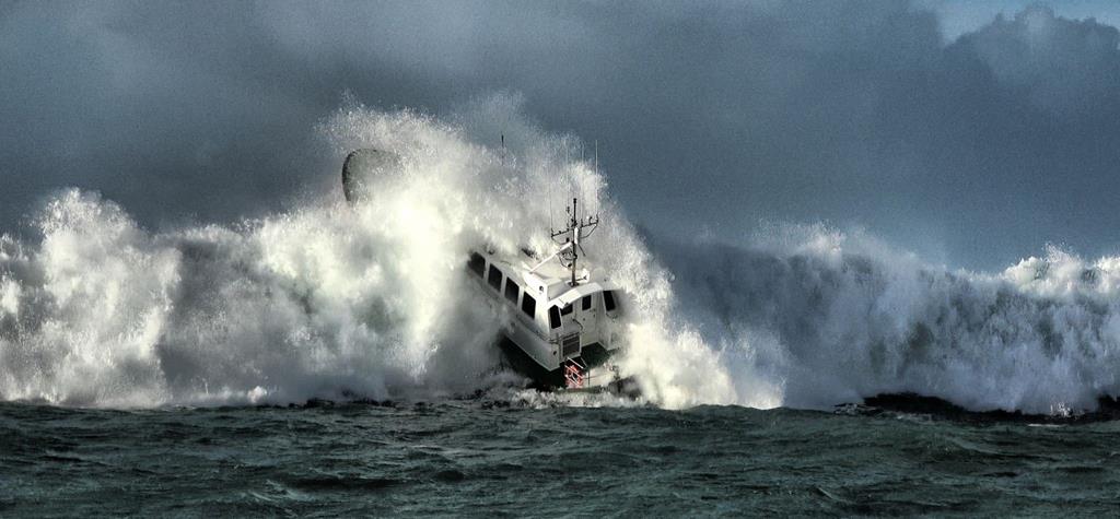 Cork Pilot Boat 'Failte' Approaches Brittany Ferries 'Pont-Aven